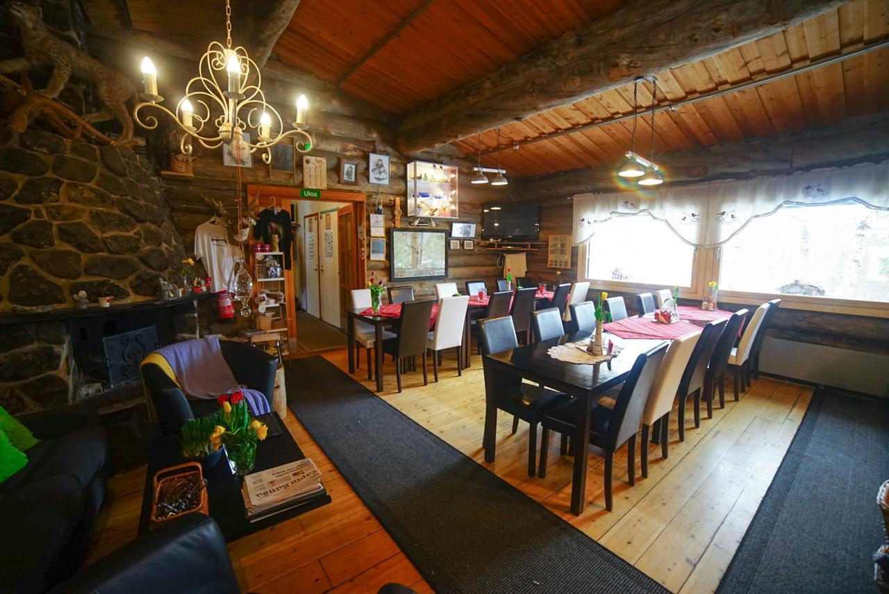 Bed and Breakfast Neljaen Tuulen Tupa Kaamanen Esterno foto